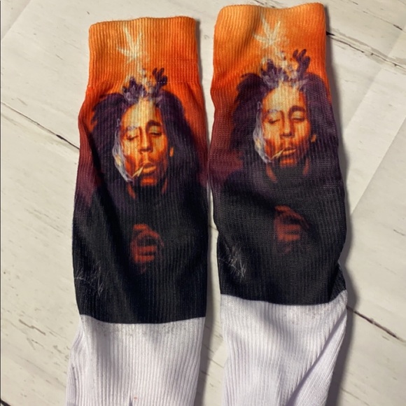 Feel the Vibe Socks - Picture 2 of 2